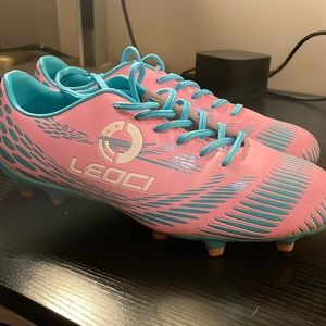 Worn once! Leoci cleats